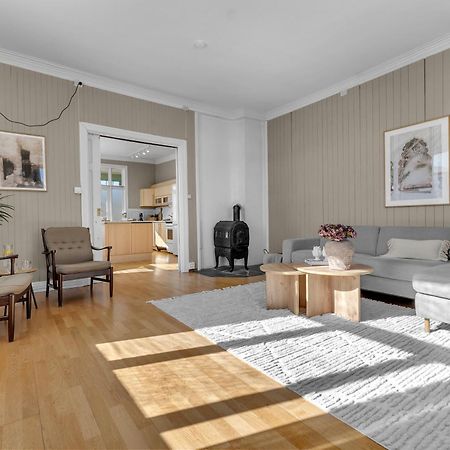Lovely City Center Apartment With Amazing Views And Free Parking! ترومسو المظهر الخارجي الصورة