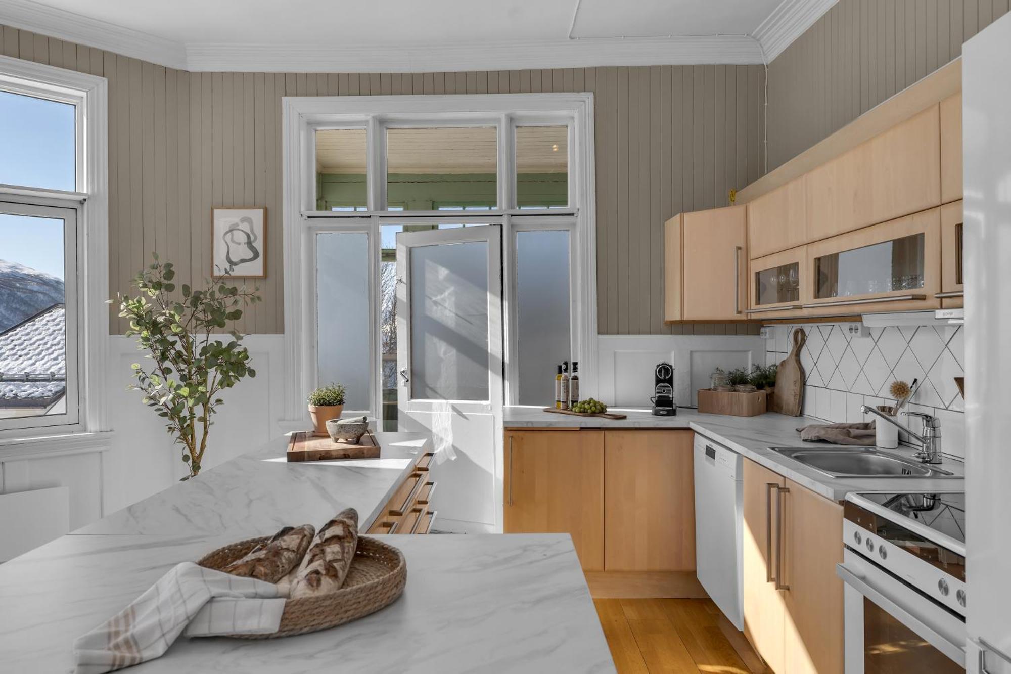 Lovely City Center Apartment With Amazing Views And Free Parking! ترومسو المظهر الخارجي الصورة