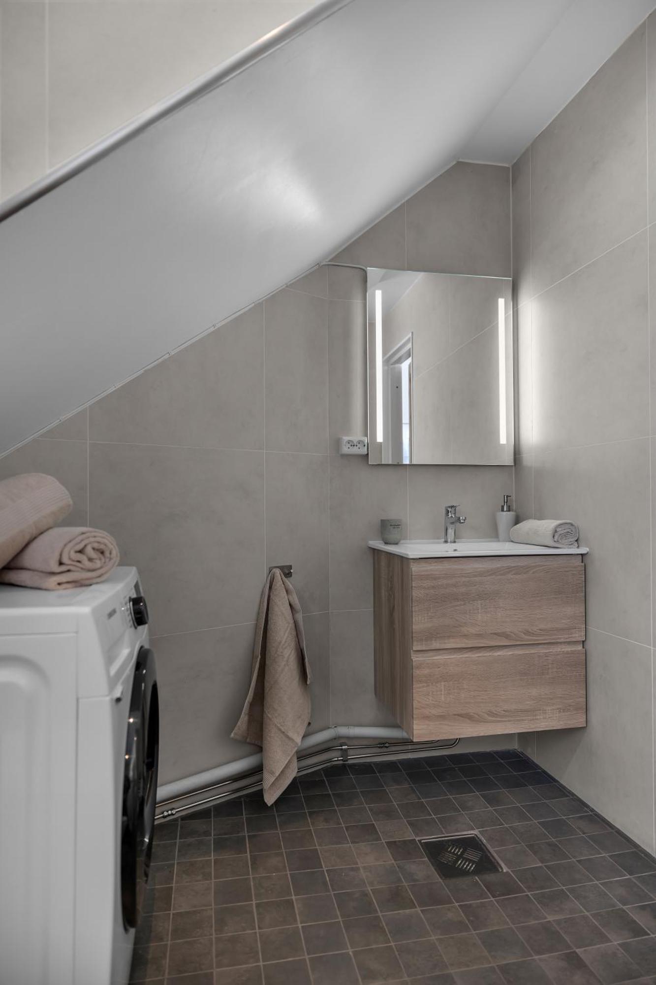 Lovely City Center Apartment With Amazing Views And Free Parking! ترومسو المظهر الخارجي الصورة